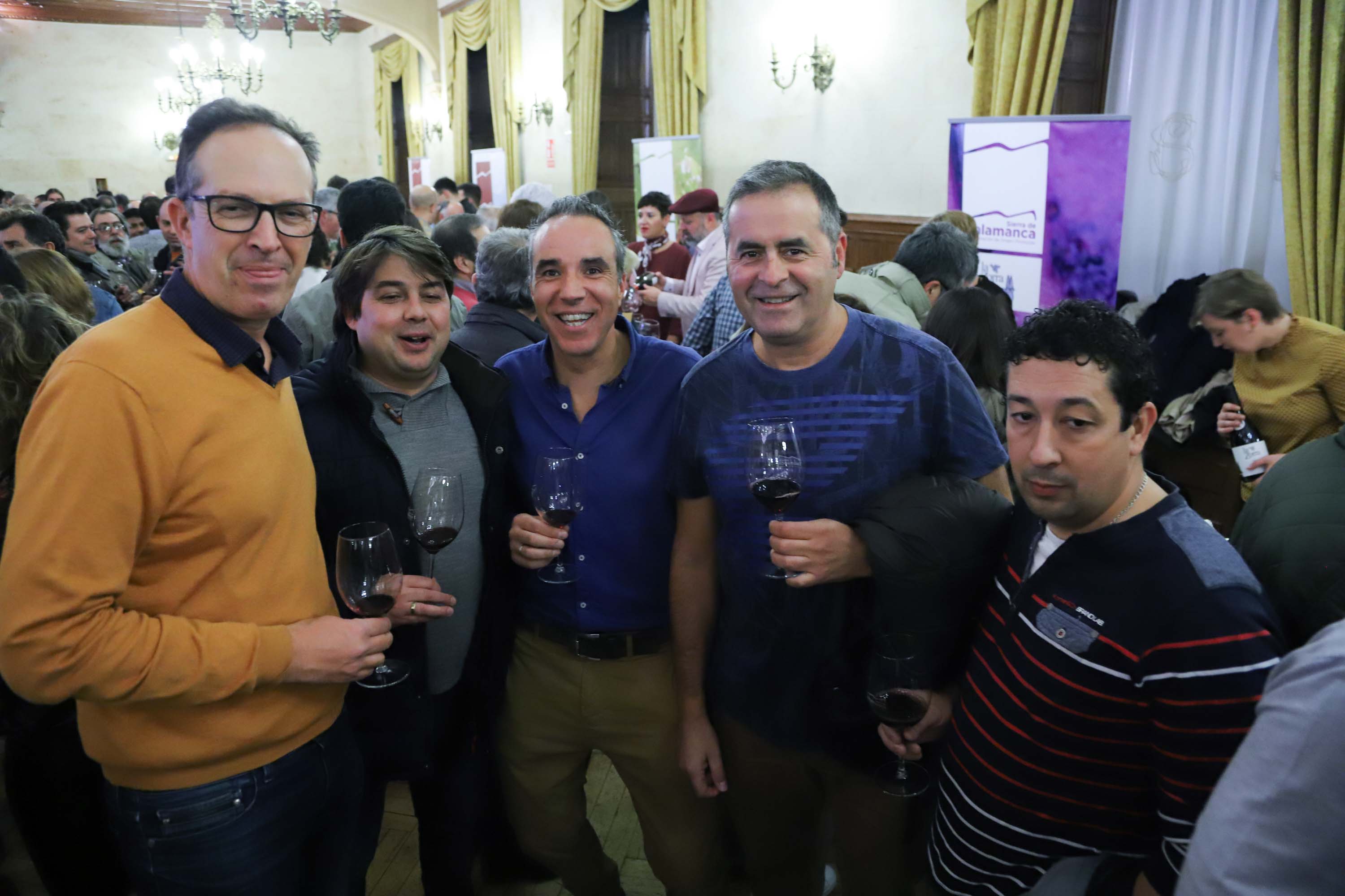 La gala de 2019 se celebró, un año más, en el incomparable marco del Casino de Salamanca, adornado para la ocasión con estandartes bordados con motivos serranos de Mogarraz y San Esteban de la Sierra