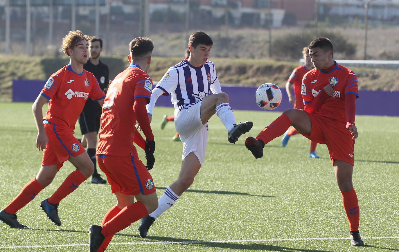 Encuentro entre el Real Valladolid Juvenil y el getafe (3-2).