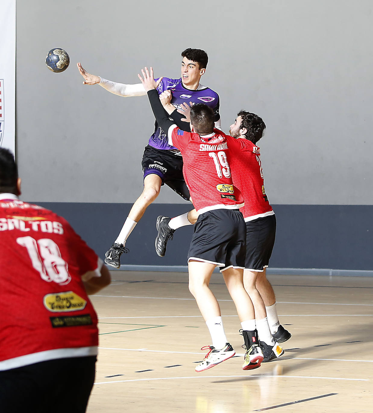 Balopal y DKV Gijón.