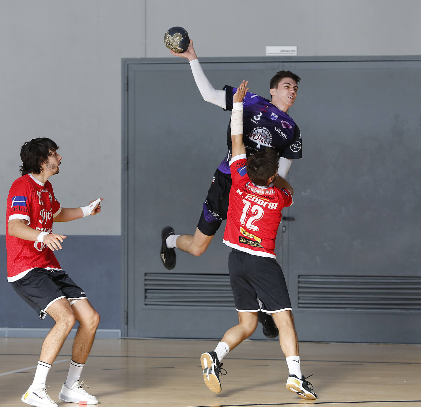 Balopal y DKV Gijón.