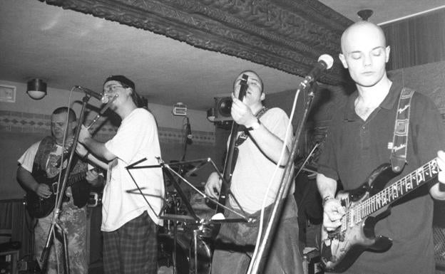 Los Celtas Cortos en 1995. 