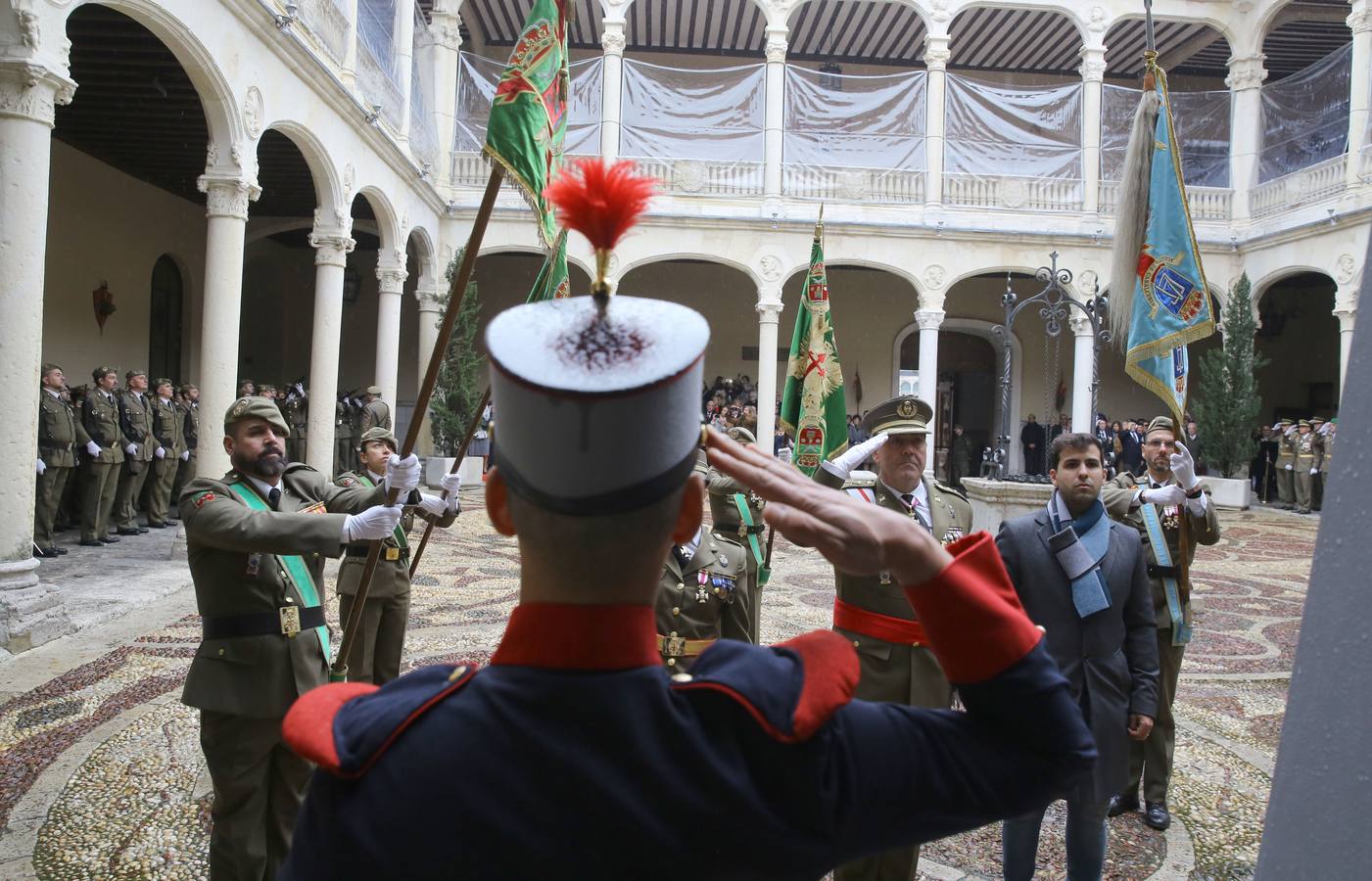 El arma de Infantería, el Cuerpo Jurídico Militar y los capellanes castrenses festejaron hoy a su patrona, la Inmaculada Concepción, en un acto celebrado en el Palacio Real de Valladolid