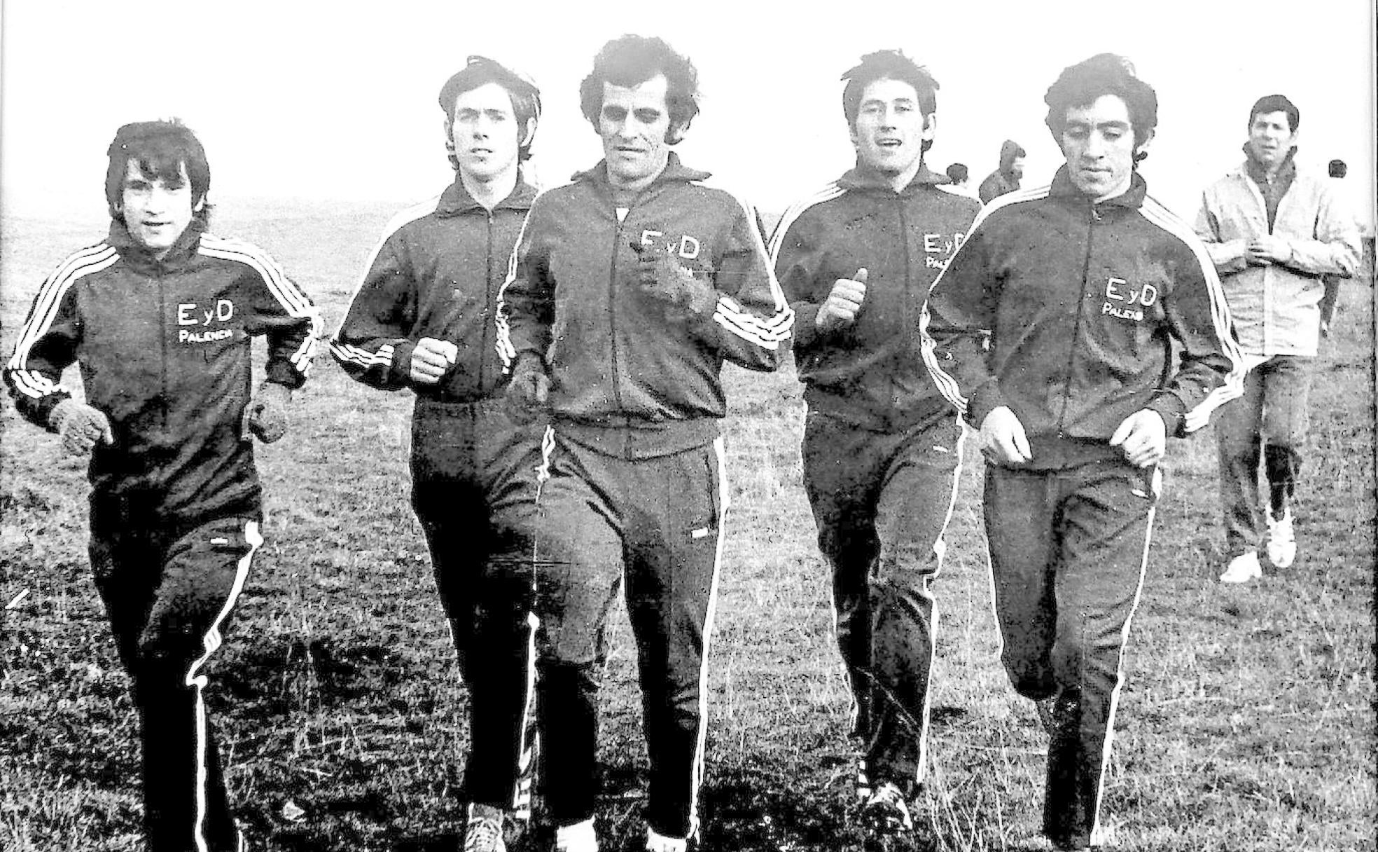 José Haro, Manuel Fernández Bernabé, Mariano Haro, Santiago de la Parte, Cándido Alario y, al fondo, Gerardo Cisneros.