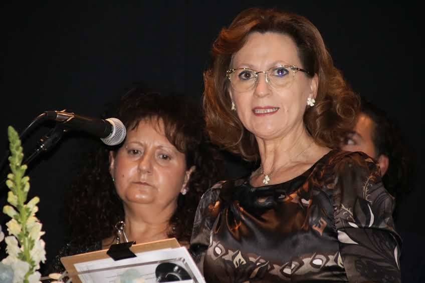 El centro cultural Eloy Arribas ha acogido este fin de semana la presentación del calendario erótico en el que vecinos de Pedrajas de San Esteban posan con fines benéficos, con el objetivo de recaudar fondos para causas solidarias. El pasado calendario (el de este año 2019) consiguió dinero para la Asociación Española para el Cáncer. La recaudación por la venta de la edición del próximo año se destinará a la Asociación de Familiares de Enfermos de Alzhéimer y otras demencias de la comarca de Íscar.