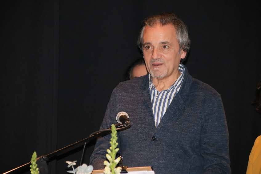 El centro cultural Eloy Arribas ha acogido este fin de semana la presentación del calendario erótico en el que vecinos de Pedrajas de San Esteban posan con fines benéficos, con el objetivo de recaudar fondos para causas solidarias. El pasado calendario (el de este año 2019) consiguió dinero para la Asociación Española para el Cáncer. La recaudación por la venta de la edición del próximo año se destinará a la Asociación de Familiares de Enfermos de Alzhéimer y otras demencias de la comarca de Íscar.