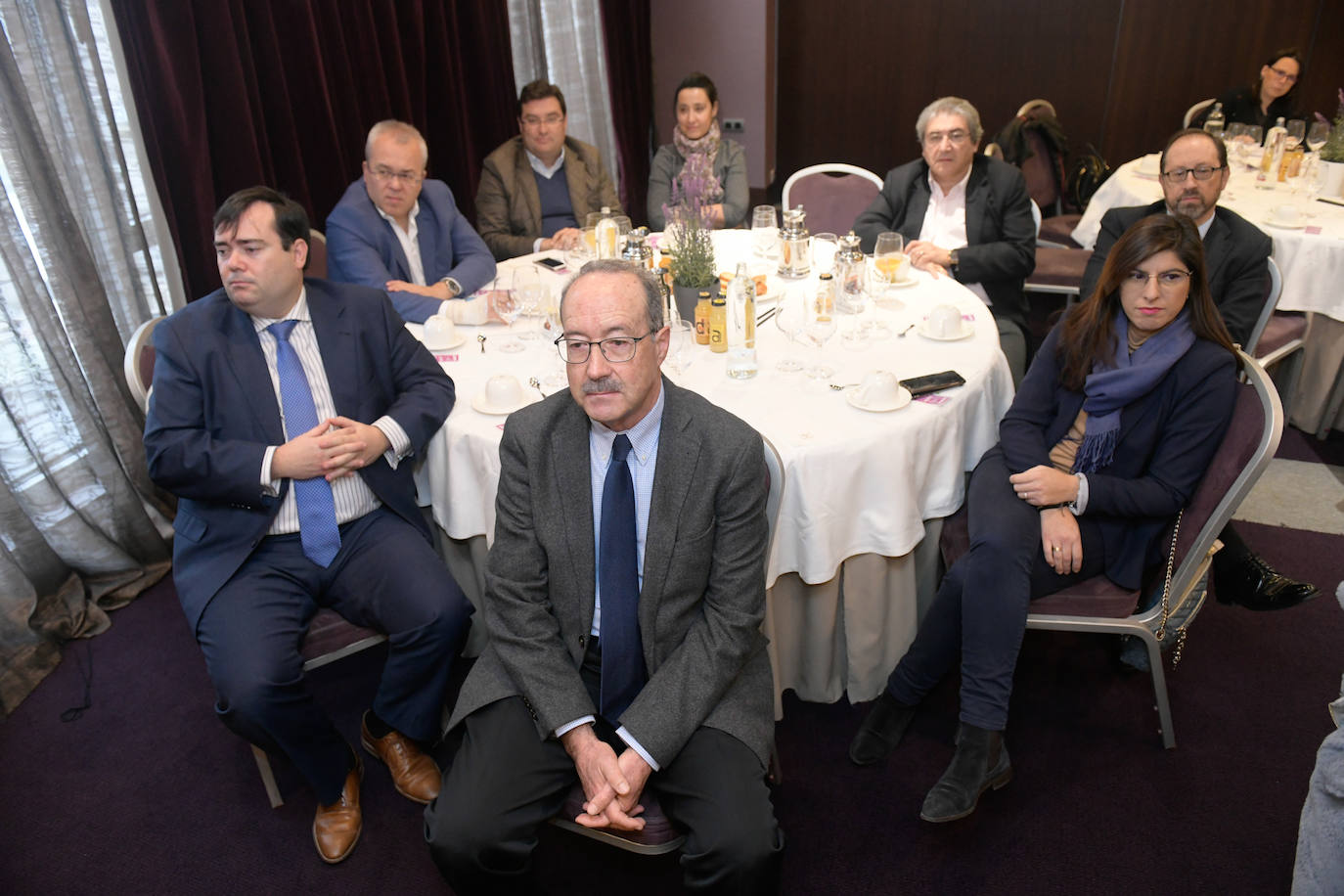 Fotos: Foro Económico con Iñigo Sáenz de Urturi