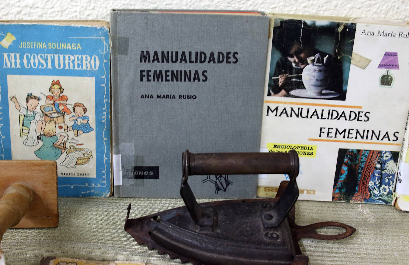 Exposicion 90 años de Escuela Pública en el Diego de Colmenares 