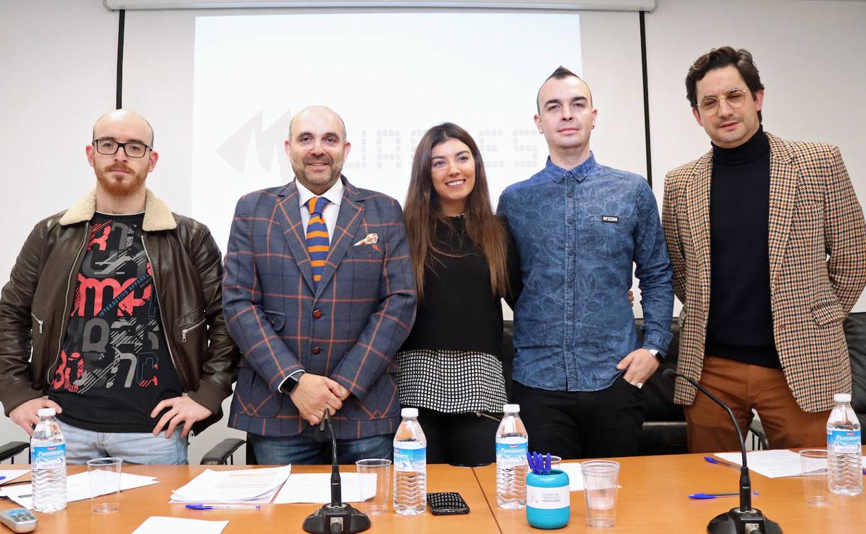 Algunos de los organizadores del festival Burefest. 