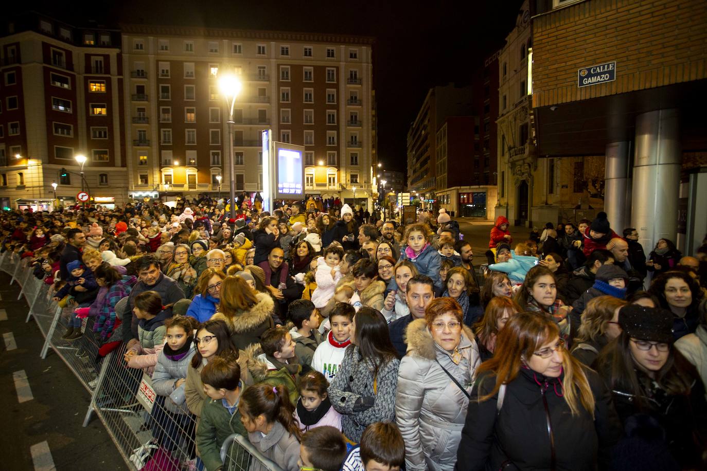 La Navidad se ha adelantado y Papá Noel ya recorre las calles de Valladolid. 
