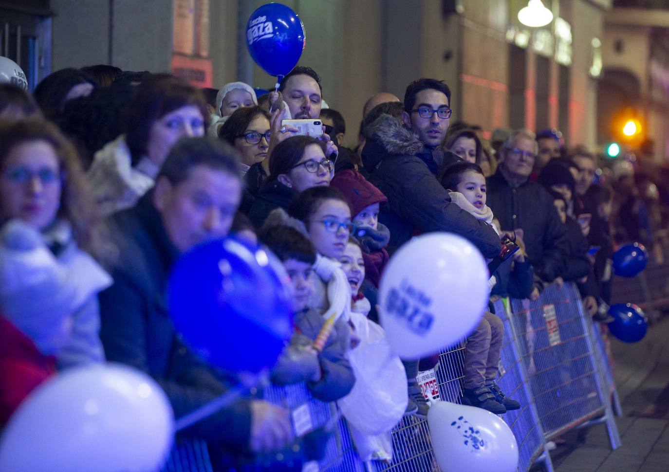 La Navidad se ha adelantado y Papá Noel ya recorre las calles de Valladolid. 