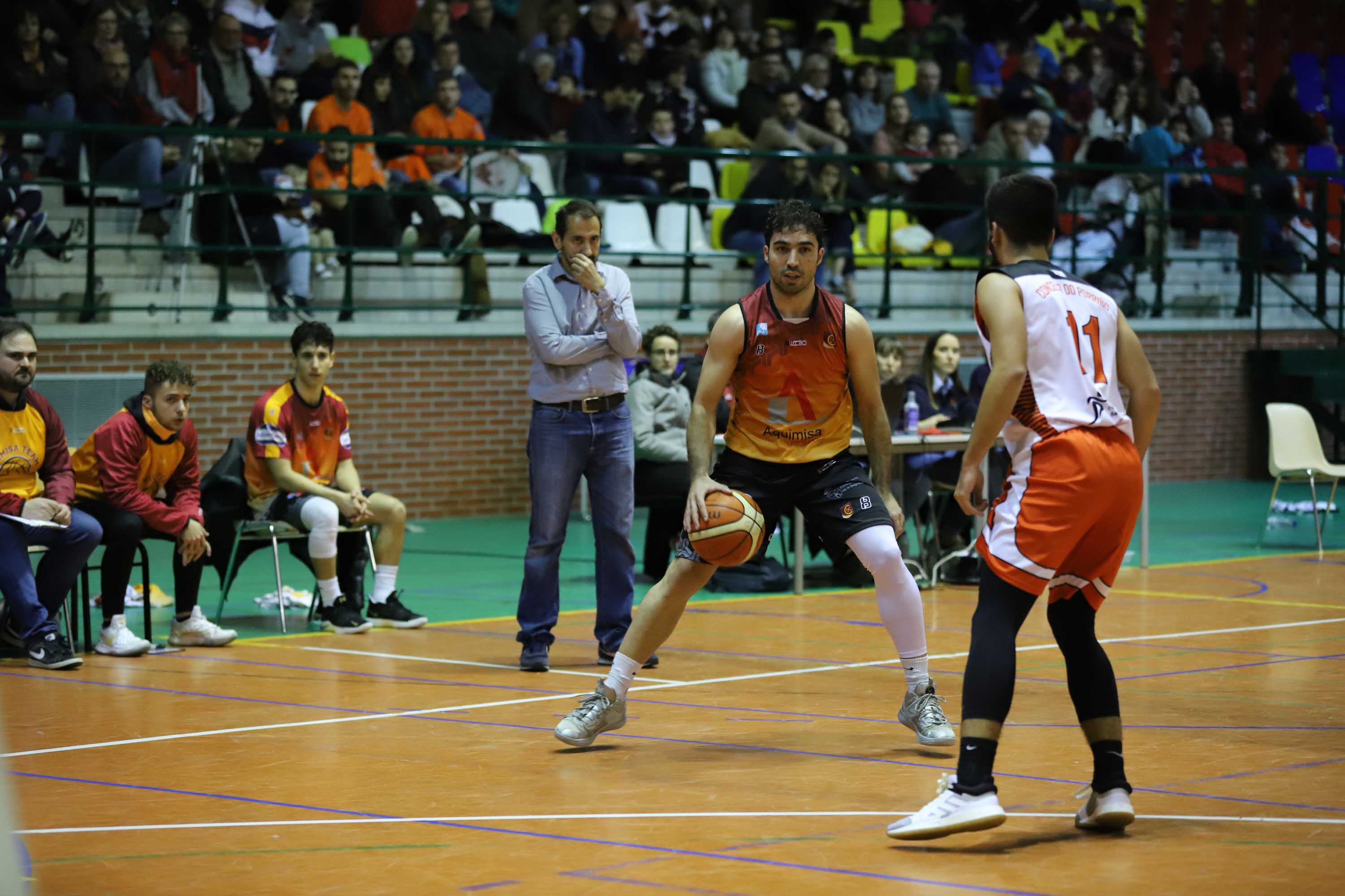 El equipo salmantino es líder invicto tras lograr su décima victoria. 