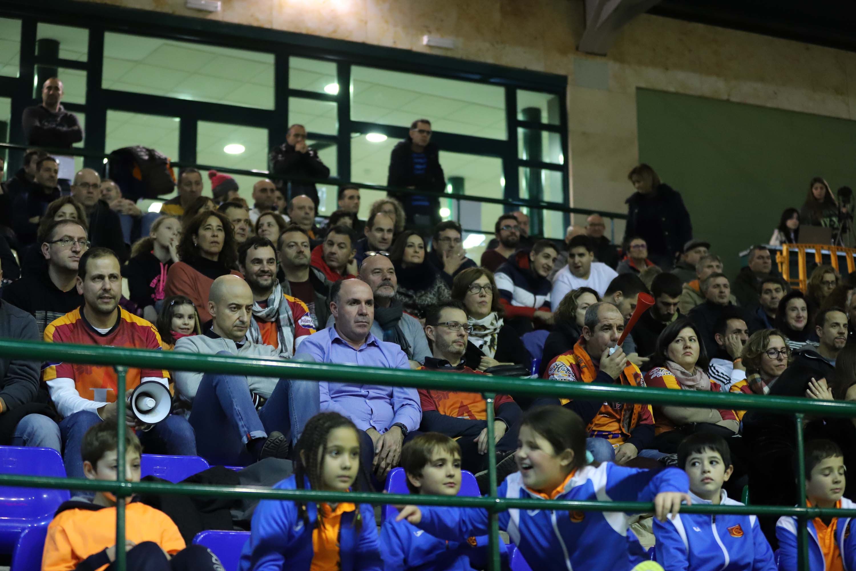 El equipo salmantino es líder invicto tras lograr su décima victoria. 