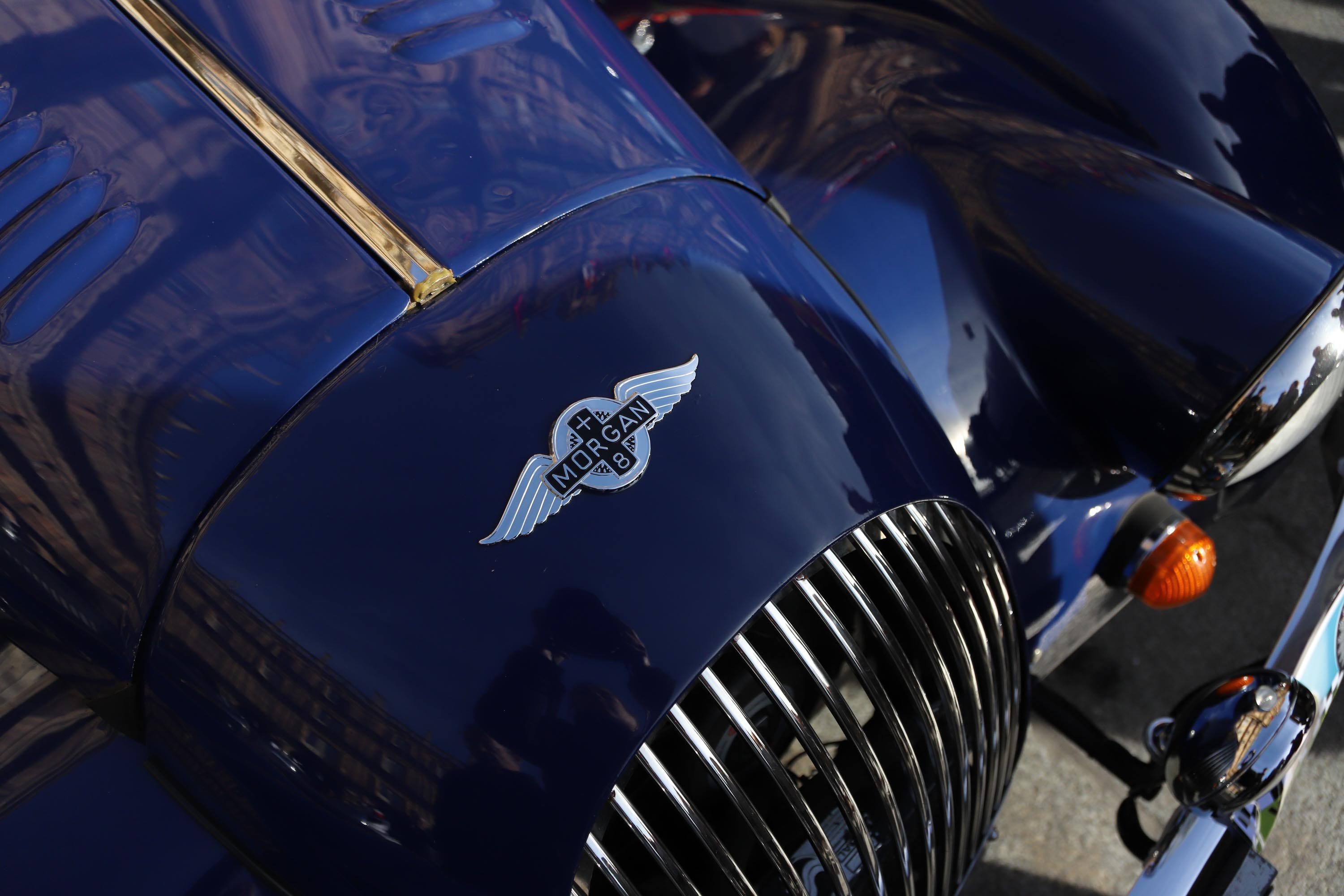 Fotos: El Día del Guardia Urbano congrega a 170 vehículos antiguos