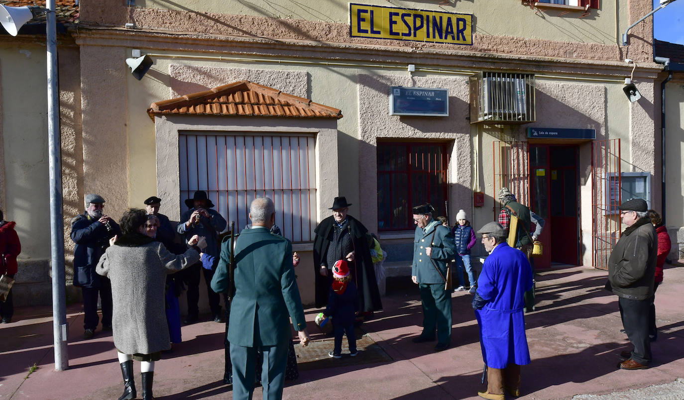 Fotos: El Tren de las Emociones cubre el trayecto entre Segovia y la Estación de El Espinar