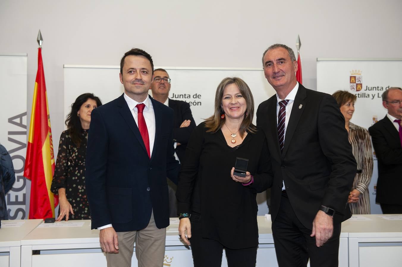 El delegado territorial, José Mazarías, ha trasladado el reconocimiento de la Junta de Castilla y León a 162 funcionarios y laborales que en 2019 culminan su carrera profesional al servicio de los ciudadanos y a los que reciben este año distinciones por años de servicio