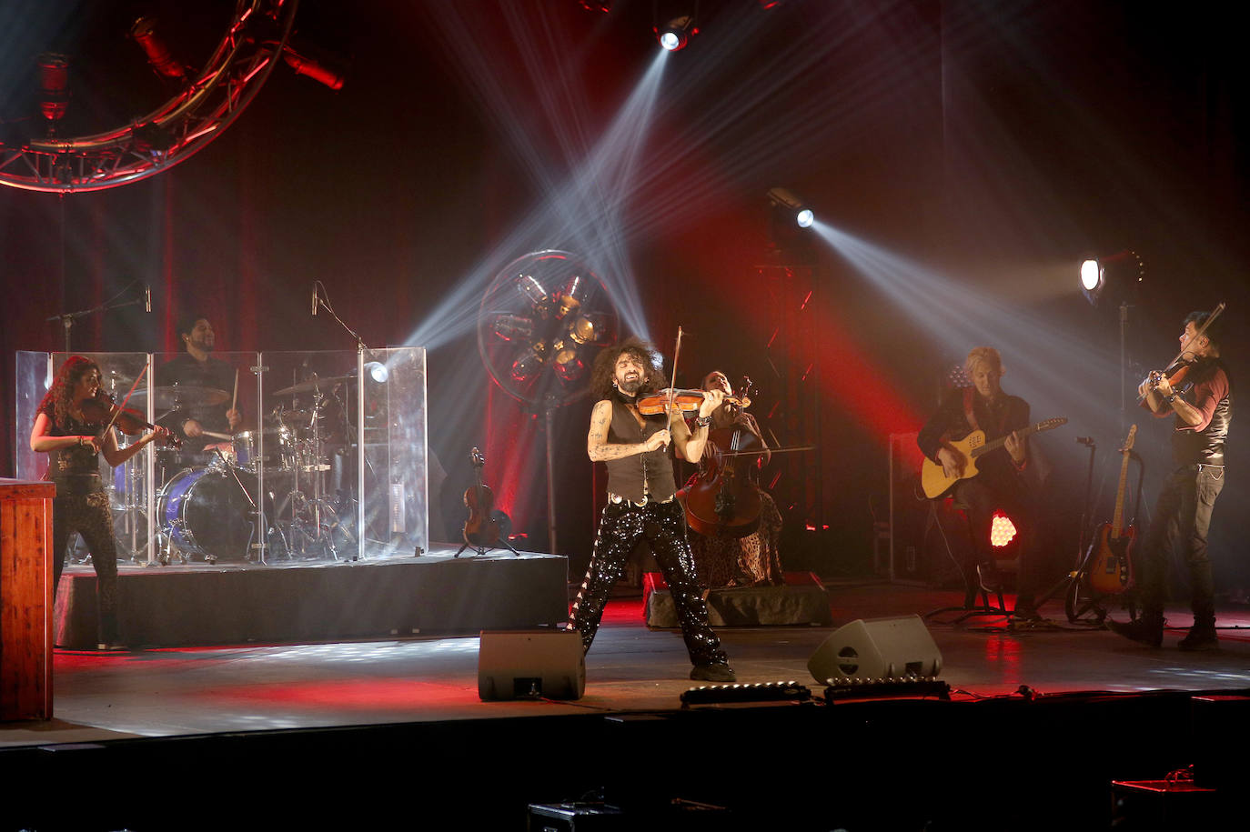 Ara Malikian, en su actuacuón en Palencia. 