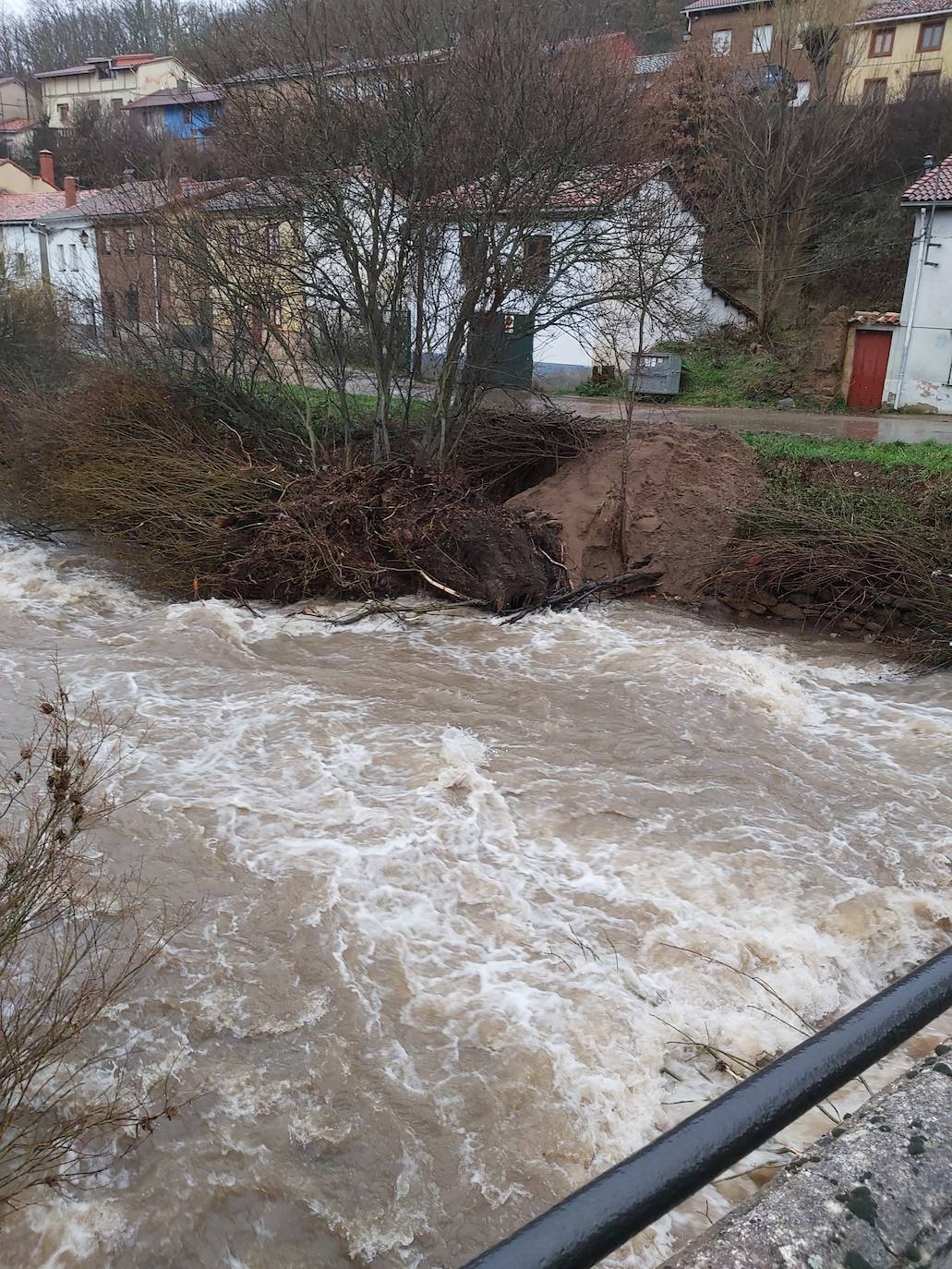 La zona norte de Palencia trata de recuperar la normalidad tras las inundaciones. 