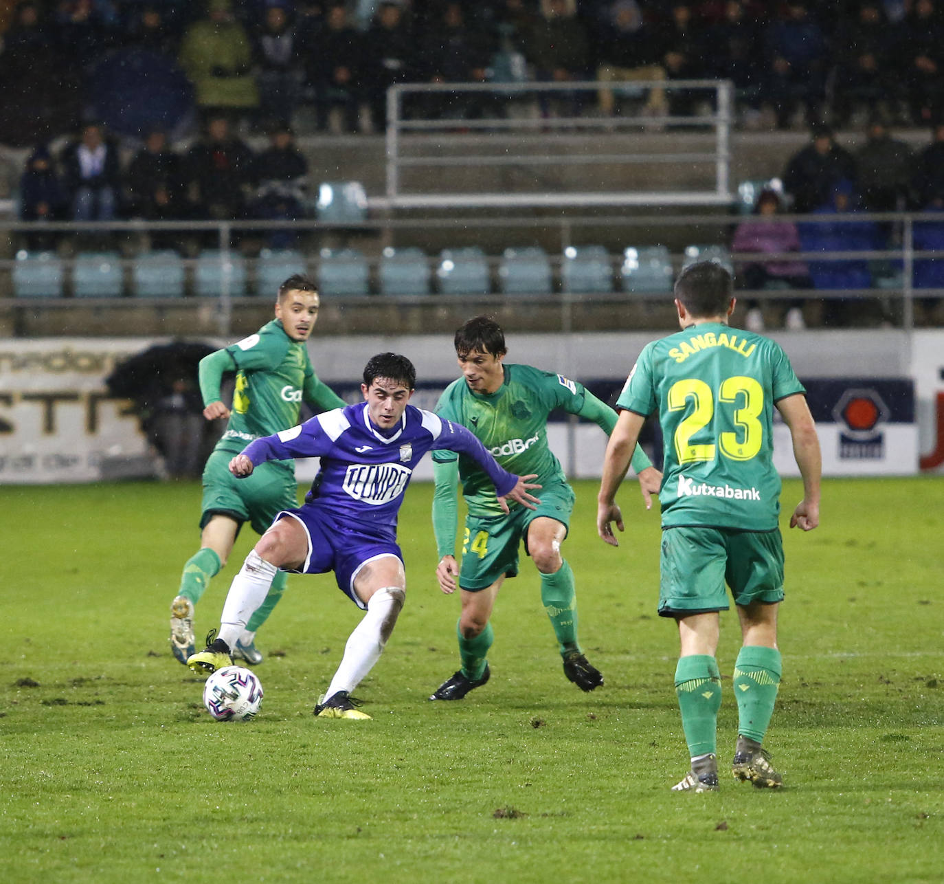 Partido de la copa del Rey en la Balastera. 