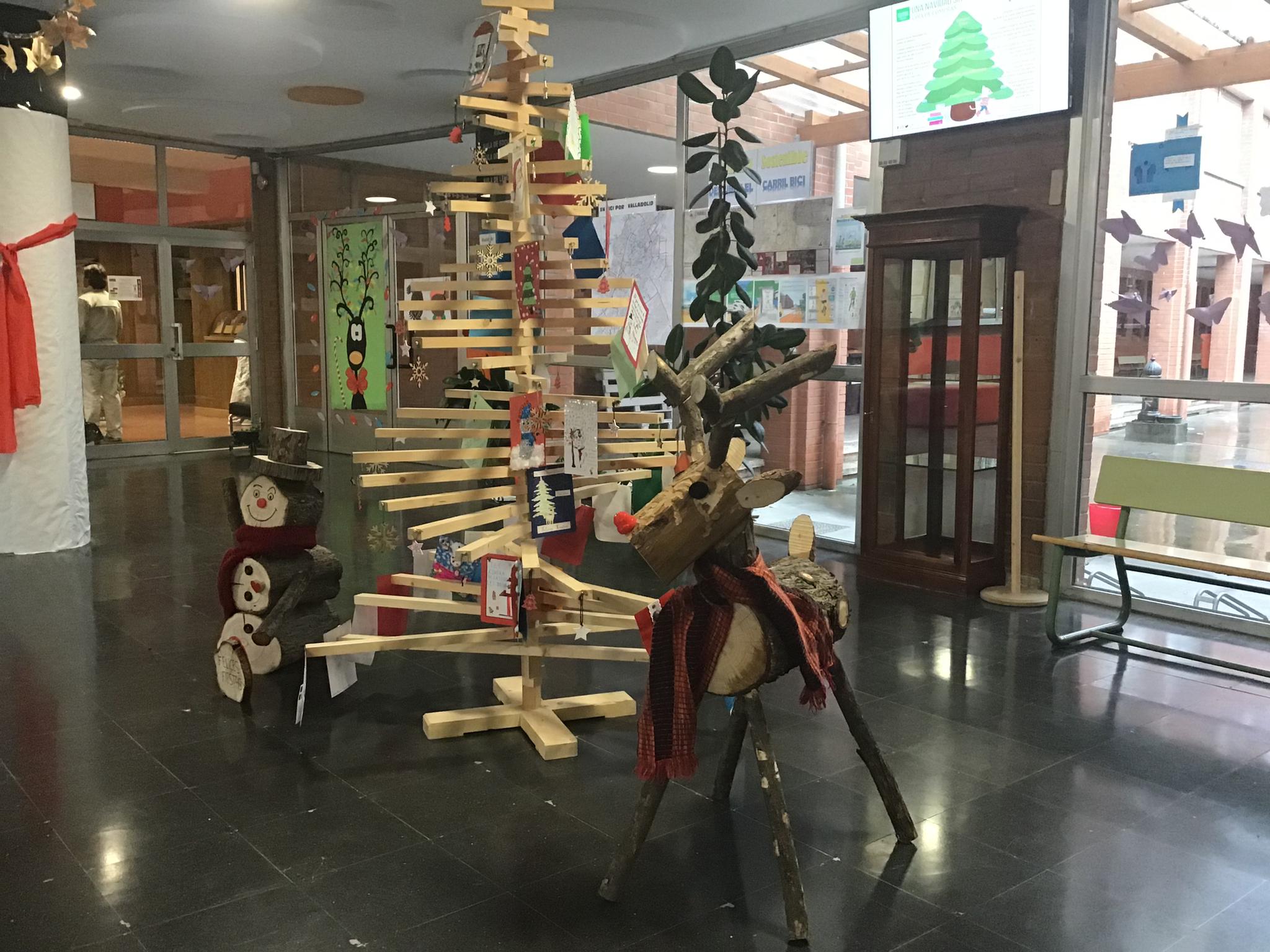 Más de 500 personas se dieron cita en el gimnasio del centro educativo, y lograron recaudar 1.450 euros que irán destinados a las ONG Educa Tanzania y Asalvo