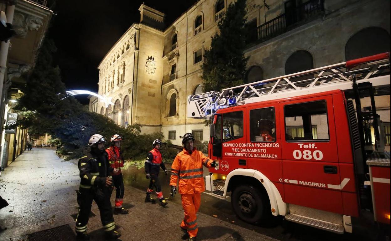 Policía y bomberos atienden 33 incidencias a causa del temporal