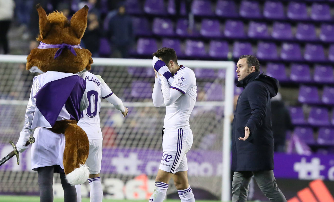 Fotos: Las imágenes del encuentro entre el Real Valladolid y el Valencia