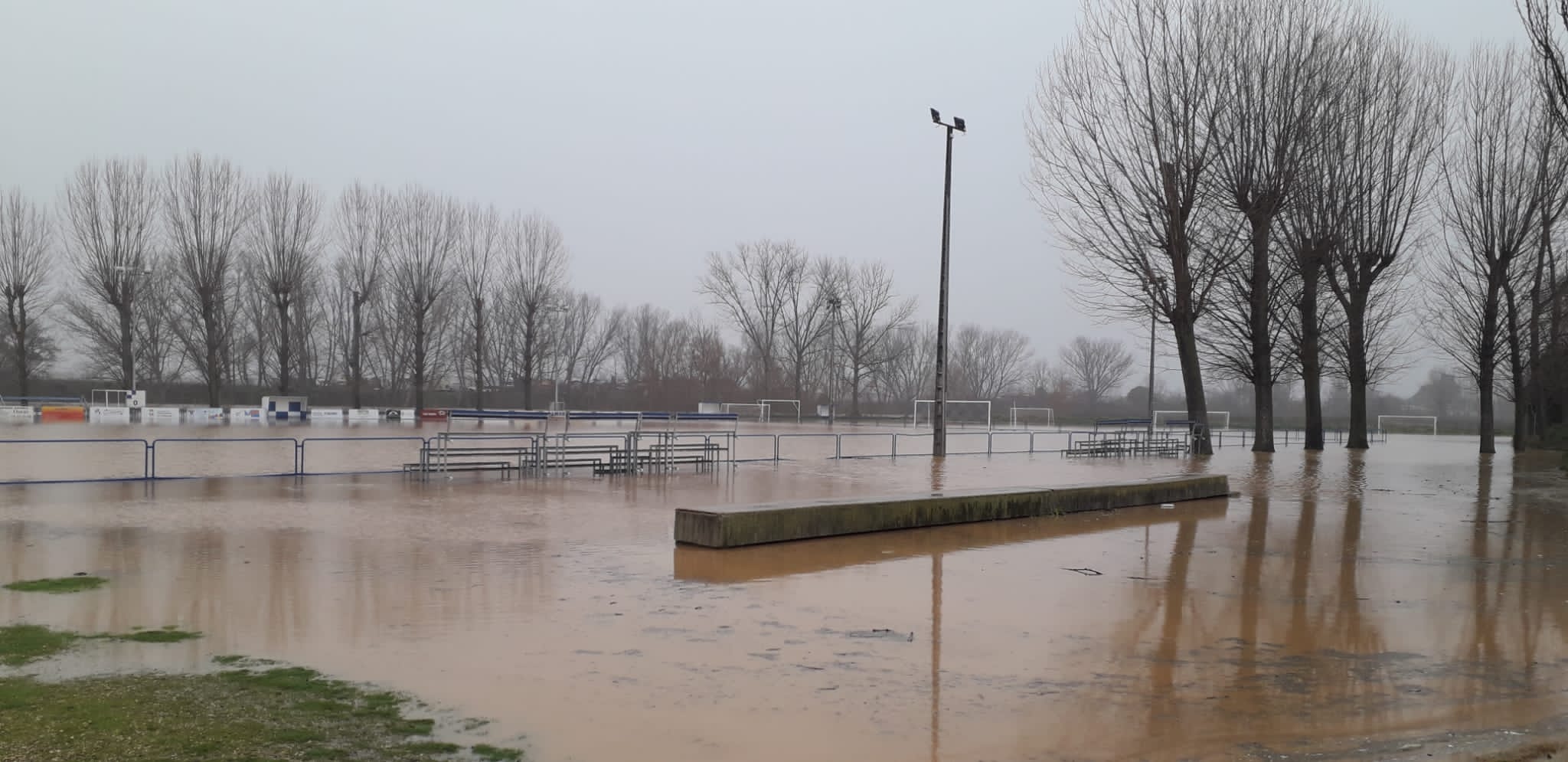 El Pisuerga en Santovenia.