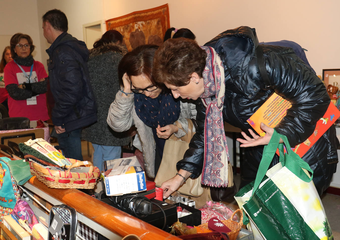 El acto solidario se realiza en la Iglesia de la Paz en Plaza de España con el objetivo de recaudar dinero para Madagascar.