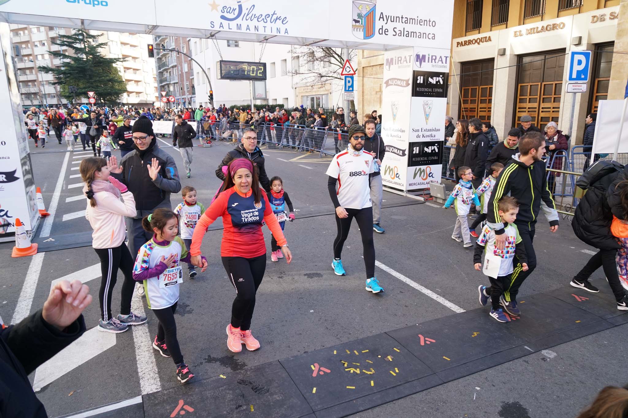 Primera carrera de niños de la San Silvestre salmantina. 