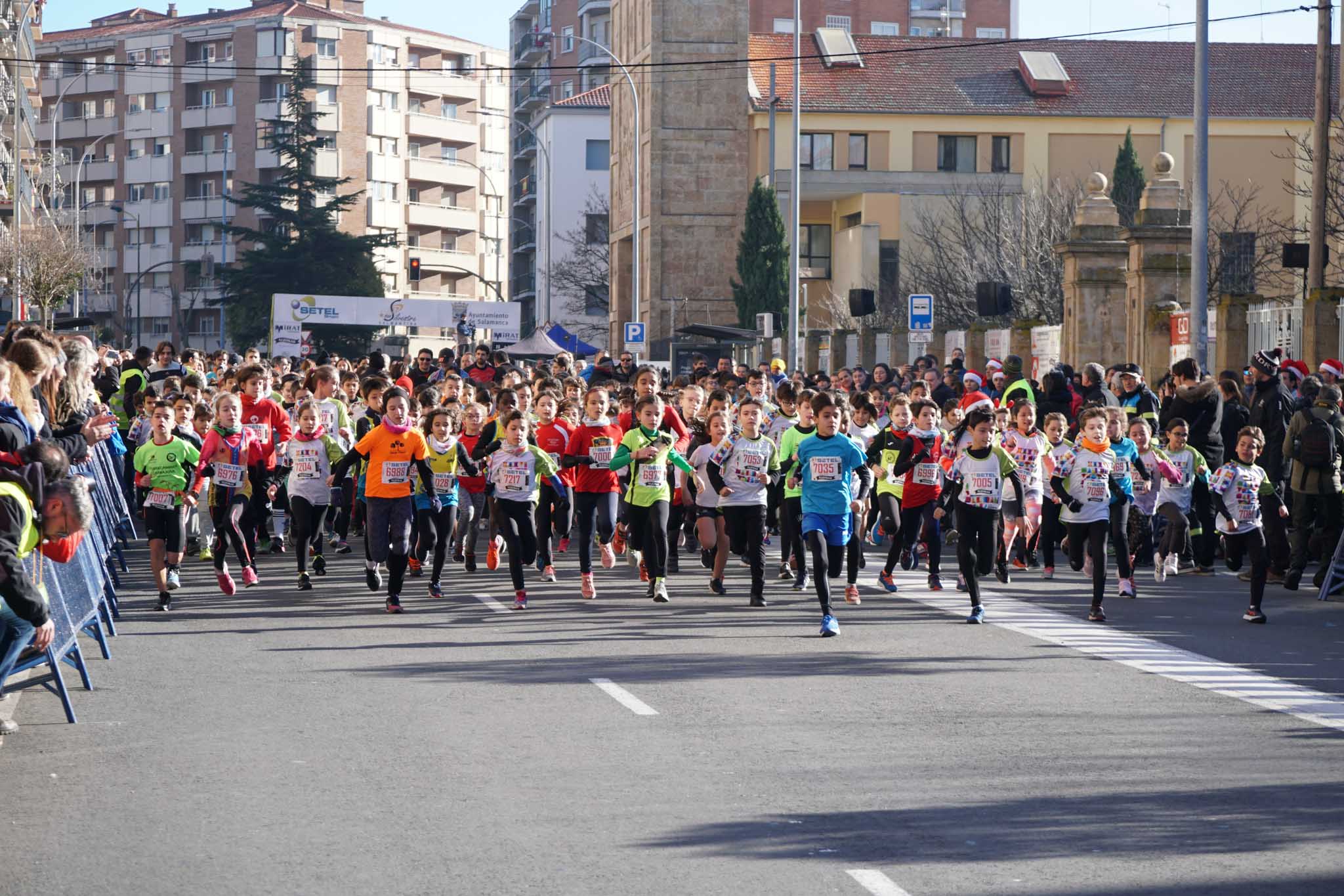 Primera carrera de niños de la San Silvestre salmantina.