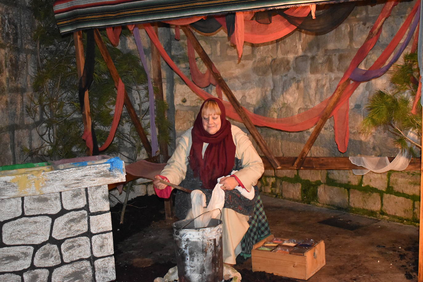 En esta XI edición participaron los 25 quintos de este año. Este montaje destacó principalmente por su realismo y gran variedad de escenas y antiguos oficios, como el pescadero, hortelano, panadero, y el cantero, representado por su alcalde, Félix Velasco.