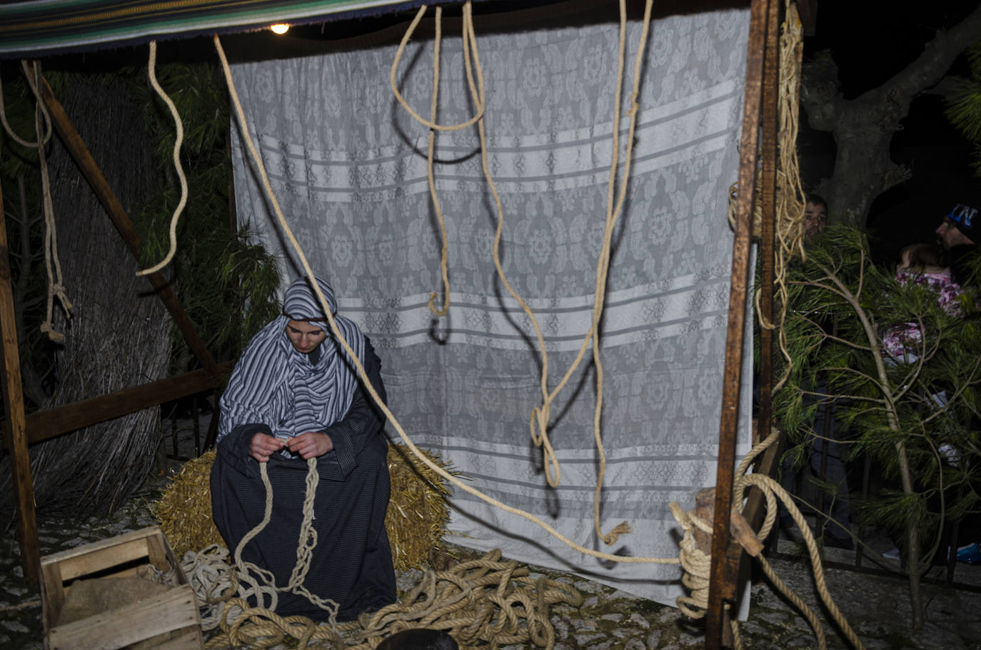 En esta XI edición participaron los 25 quintos de este año. Este montaje destacó principalmente por su realismo y gran variedad de escenas y antiguos oficios, como el pescadero, hortelano, panadero, y el cantero, representado por su alcalde, Félix Velasco.