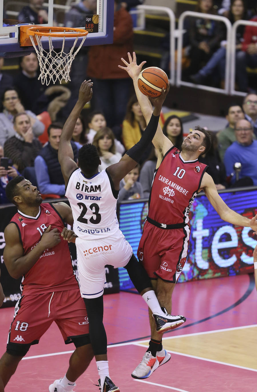 La fortaleza mental de los de Hugo López resultó clave para superar los momentos delicados ante un Delteco Guipúzcoa que no peridió la cara al partido y que llegó a levantar quince puntos en contra. 