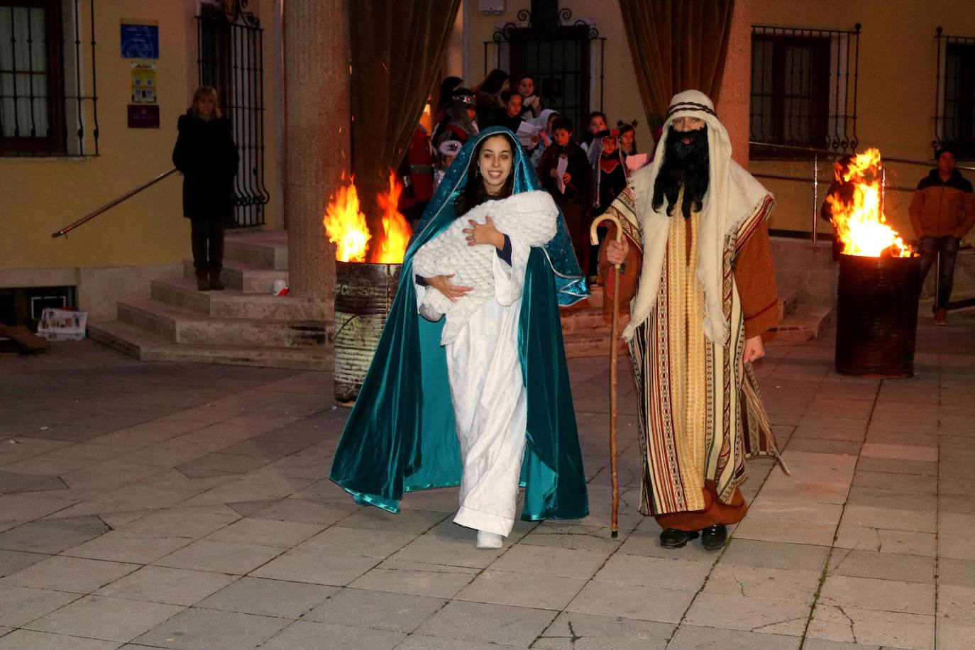 Baltanás recibe a los Reyes Magos con chocolates y roscón.