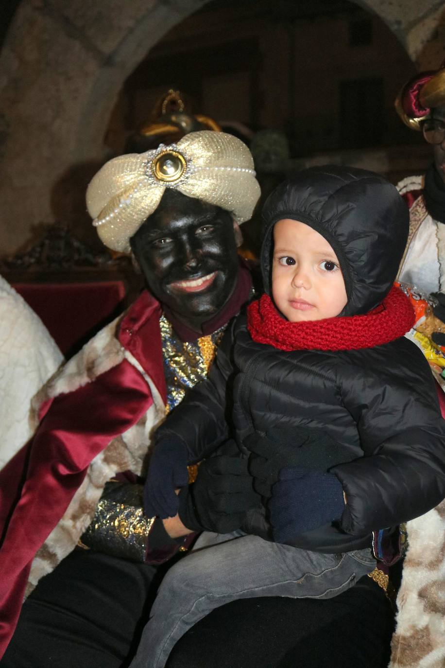 Baltanás recibe a los Reyes Magos con chocolates y roscón.