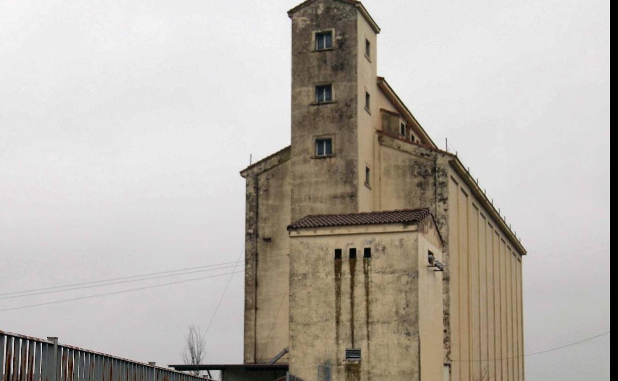 Exterior del silo de Sepúlveda. 