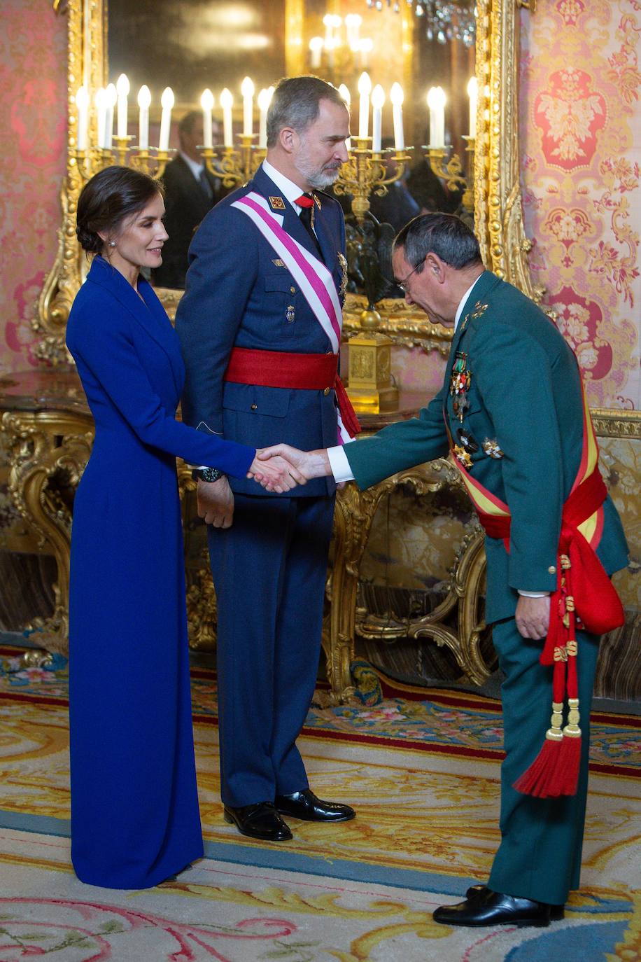 La Reina deslumbró durante la Pascua Militar con un favorecedor recogido bajo repleto de trenzas y con un toque despeinado, que podría convertirse en la mejor apuesta para los looks de invitada