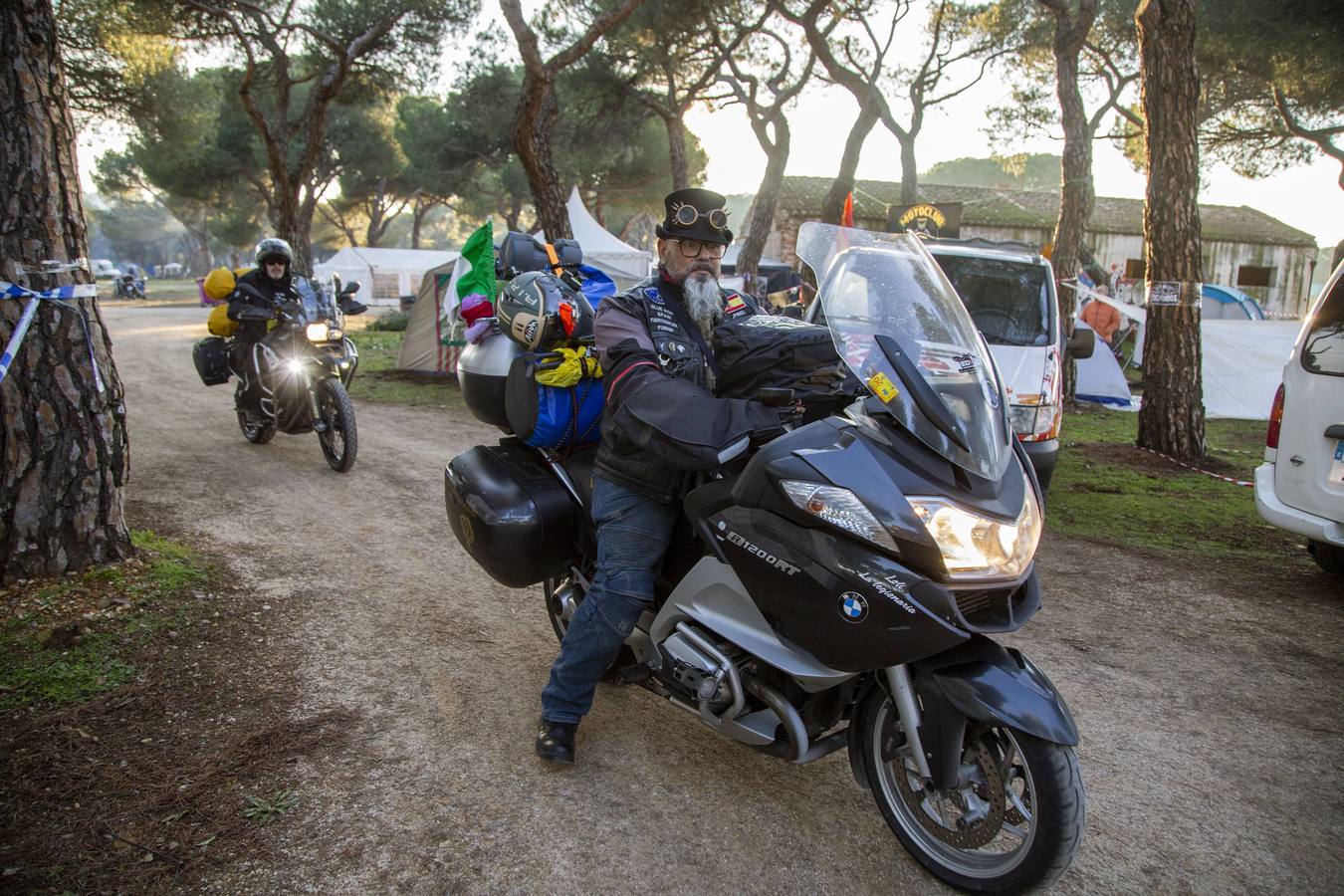 Cincuenta canarios llenan de ambiente la zona de acampada 