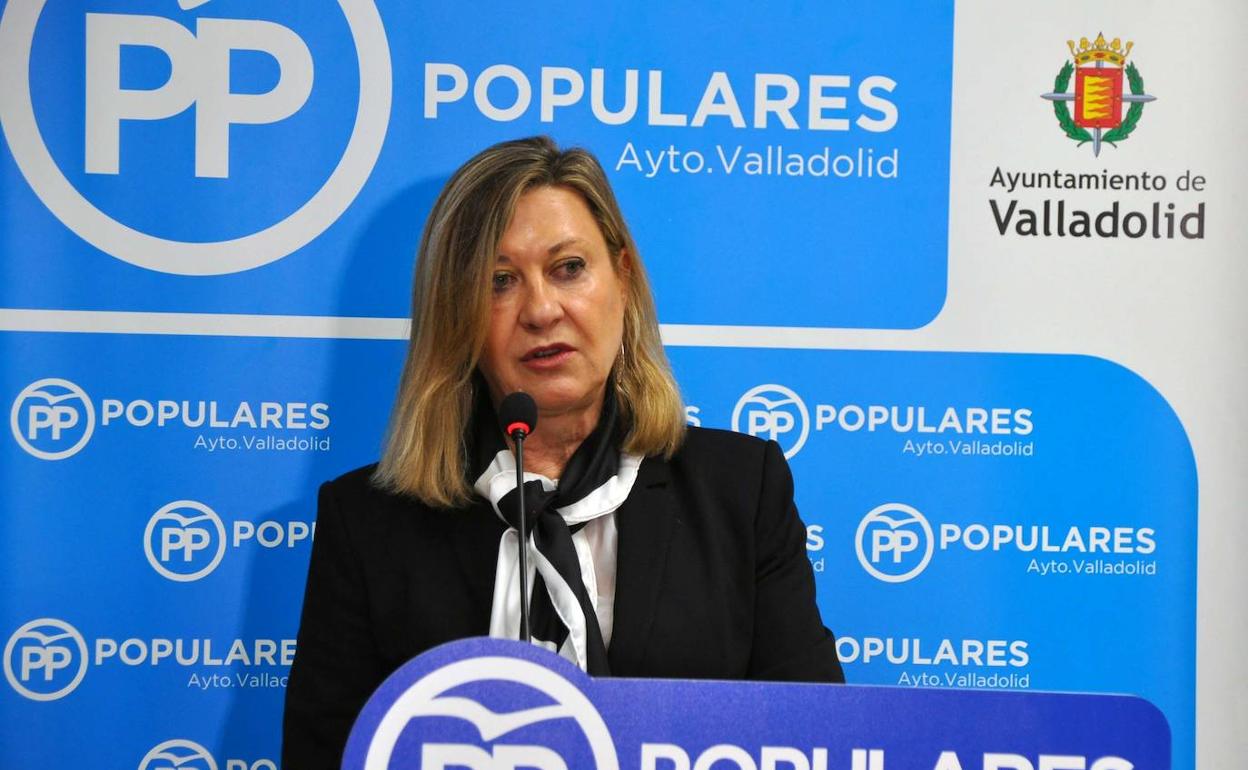 La presidenta del Grupo municipal Popular, Pilar del Ölmo, durante la comparecencia de esta mañana. 