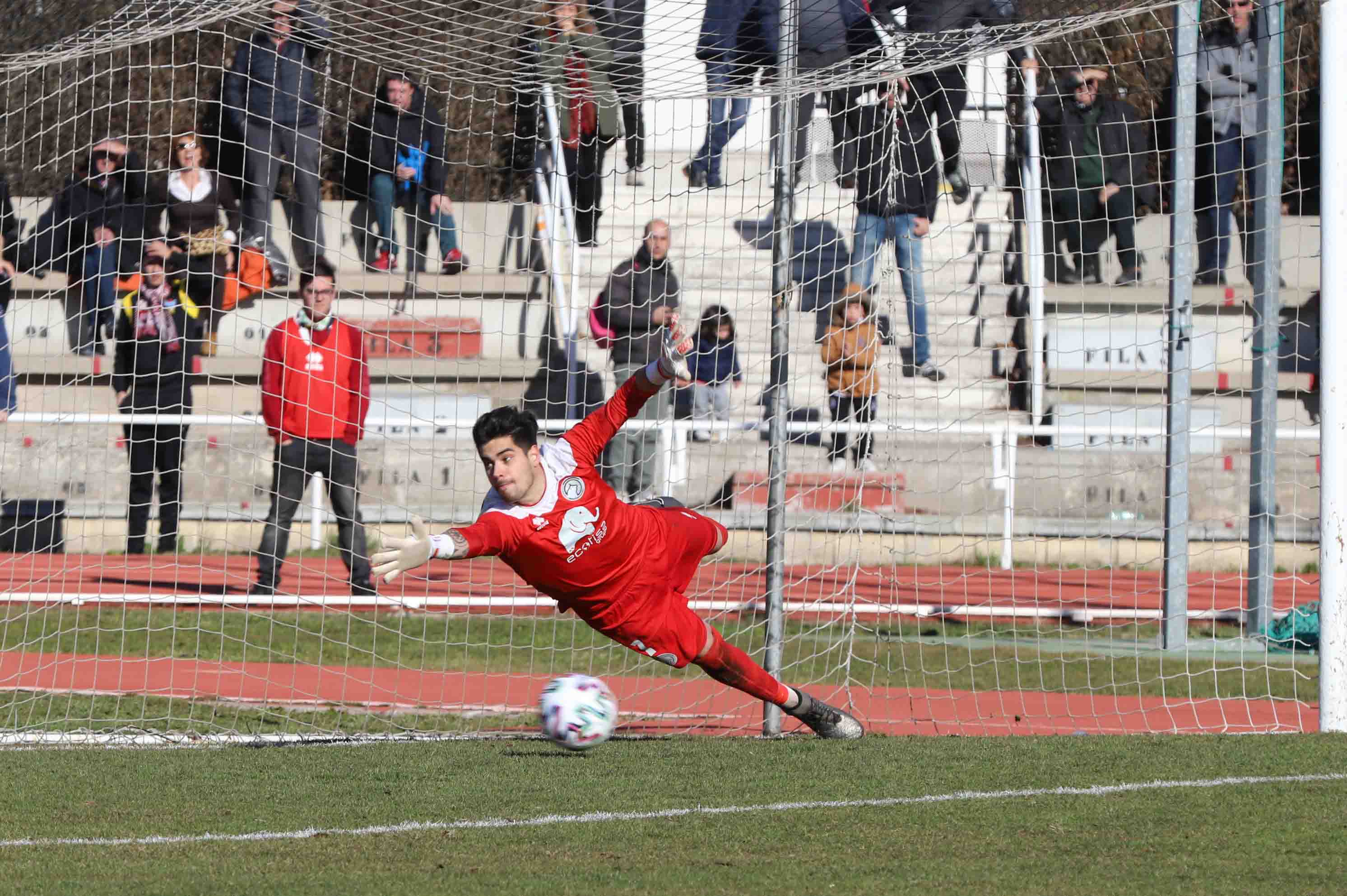 Fotos: Los penalties y la celebración de Unionistas