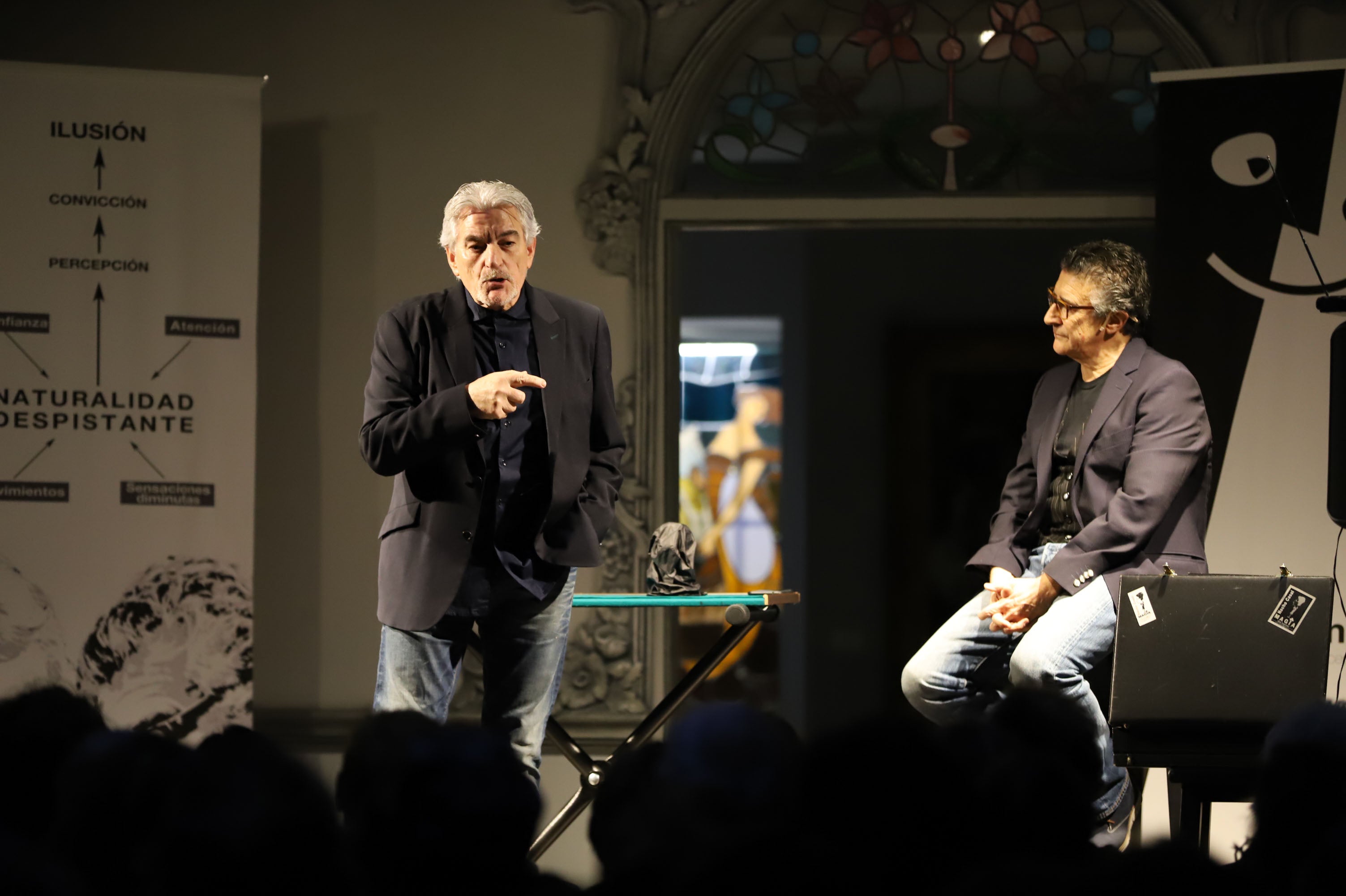 Fotos: Magia y nuerociencia se dan la mano en la Casa Lis