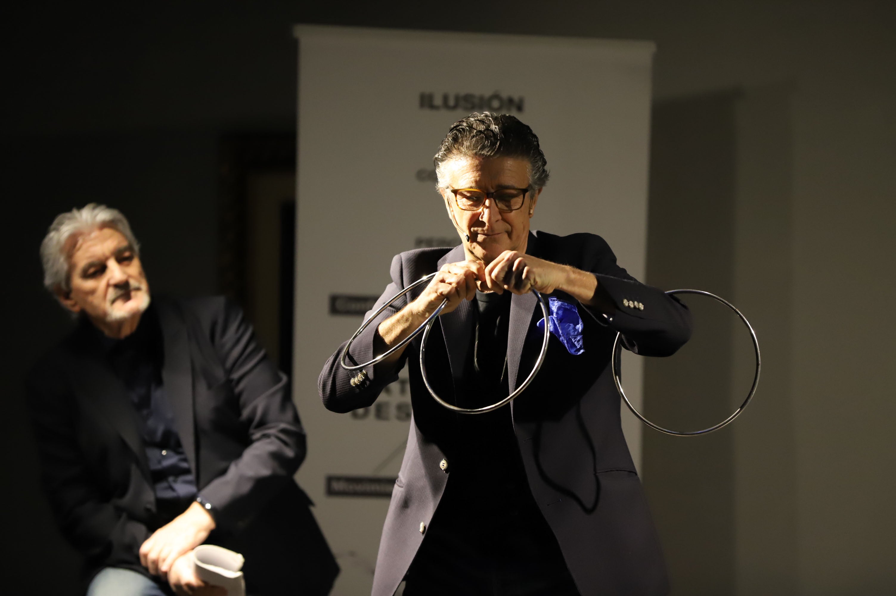 Fotos: Magia y nuerociencia se dan la mano en la Casa Lis