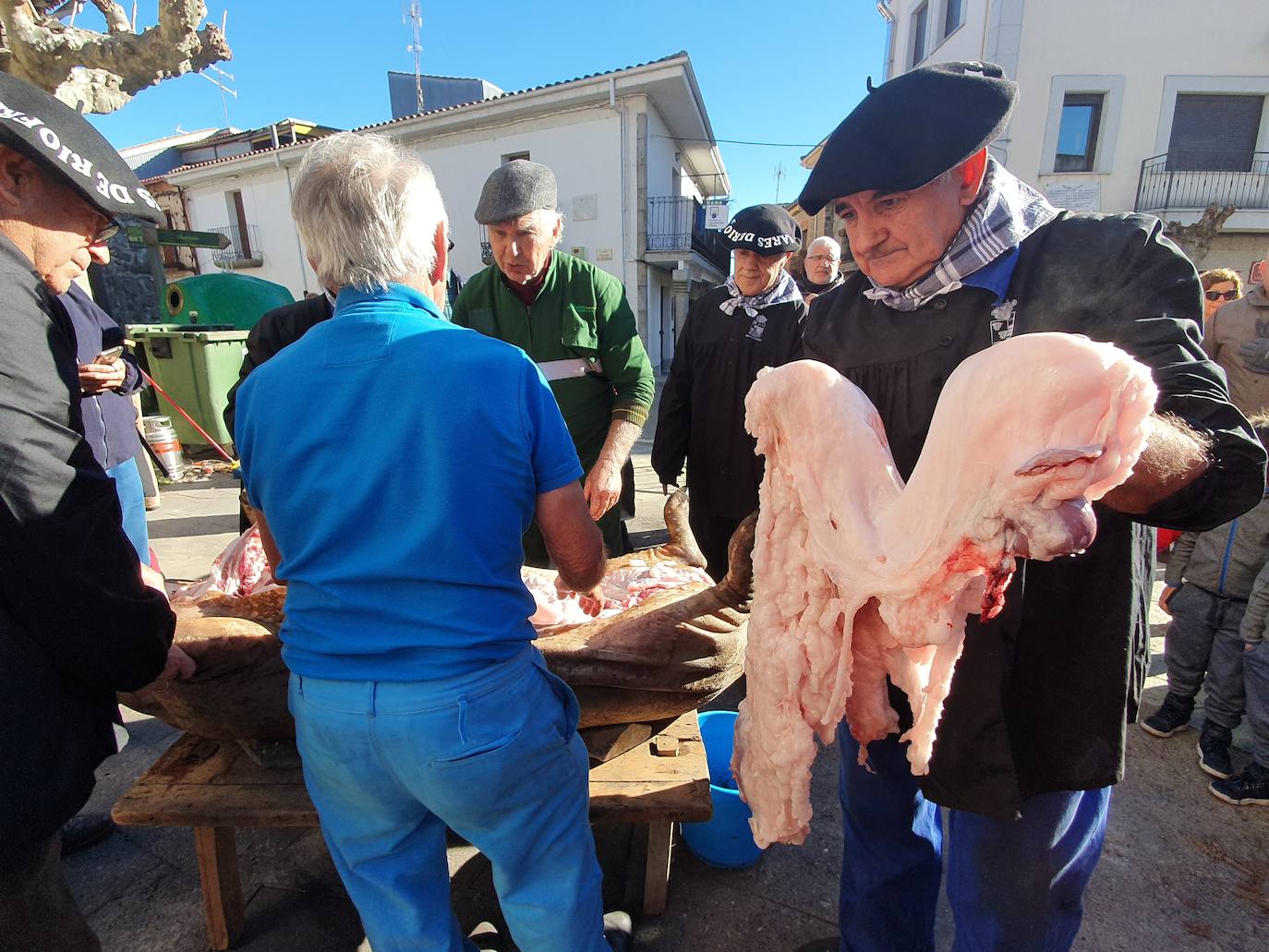 Fotos: Linares de Riofrío disfruta de su matanza tradicional