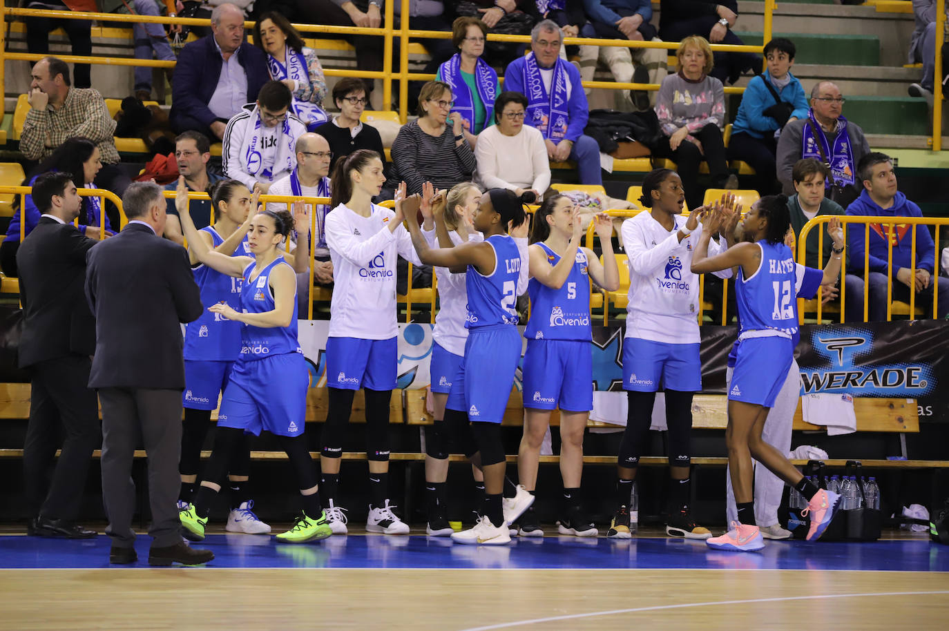 Fotos: Las imágenes del encuentro entre el CB Avenida y Cadí La Seu (71-61)