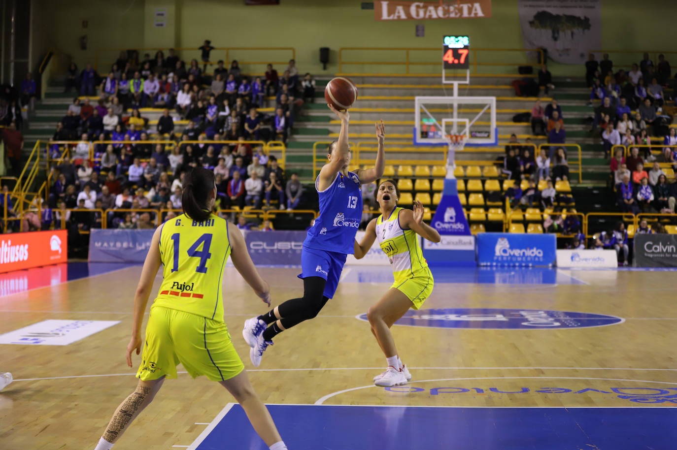 Fotos: Las imágenes del encuentro entre el CB Avenida y Cadí La Seu (71-61)