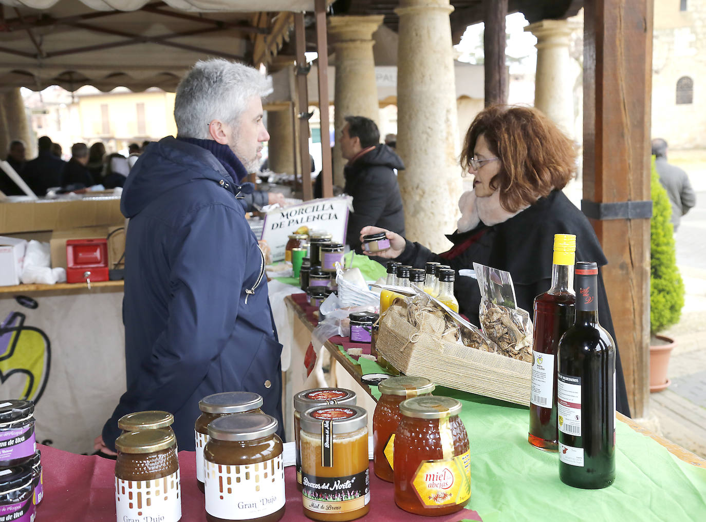 La matanza y reparto de jijas y morcilla en Becerril.