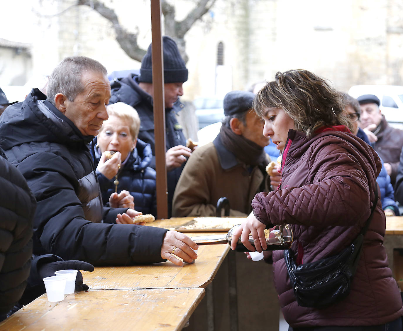 La matanza y reparto de jijas y morcilla en Becerril.