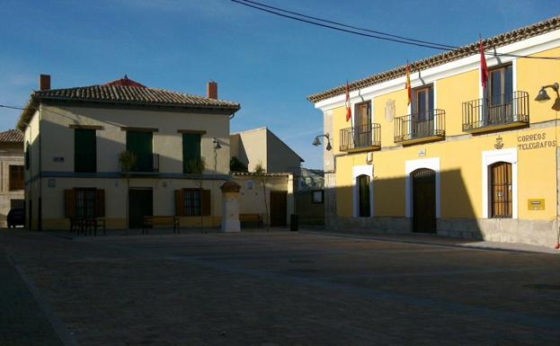 Fachada del Ayuntamiento de Valoria. 