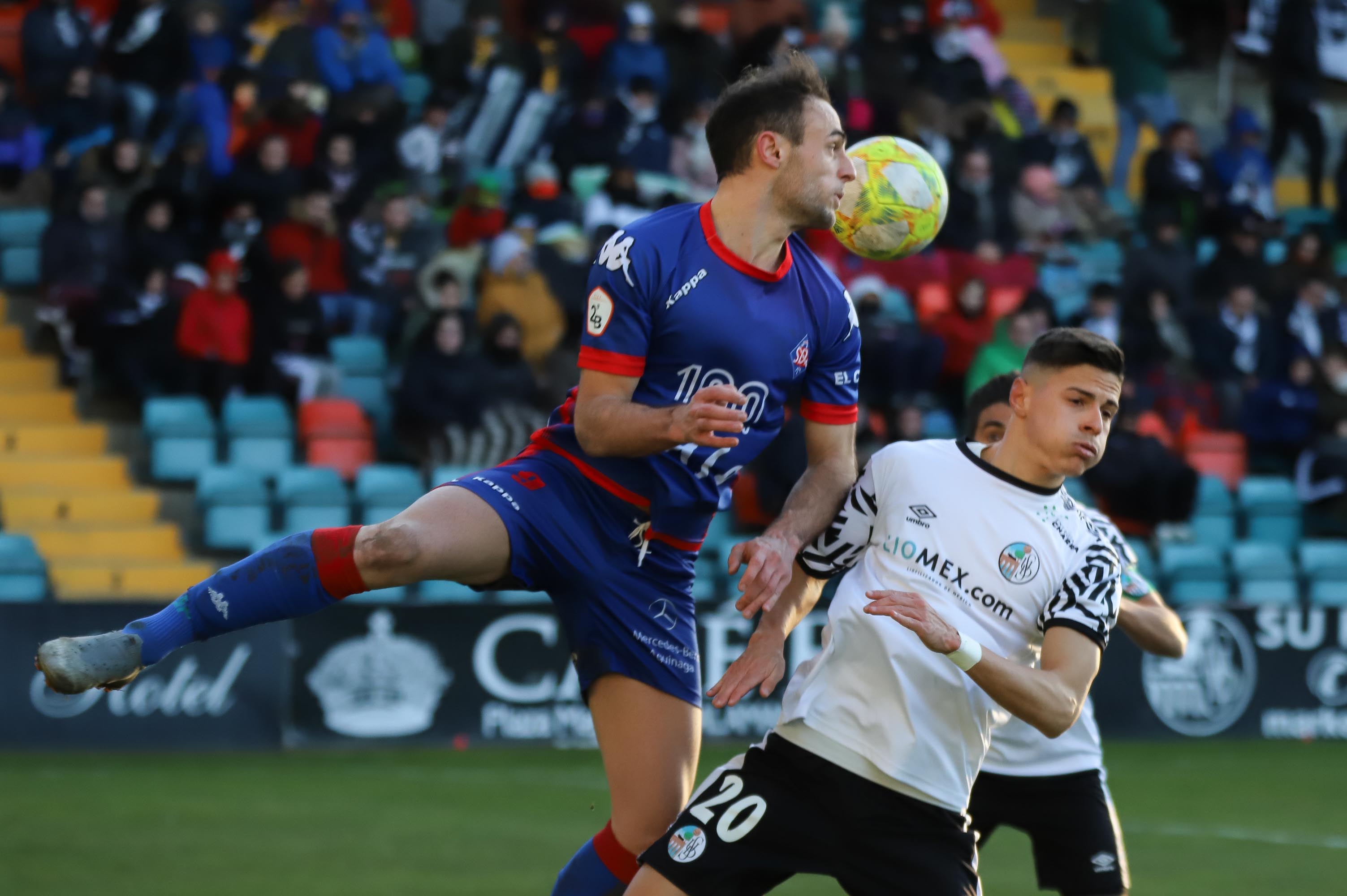 Fotos: El Salamanca CF UDS cae ante el Amorebieta (0-3)