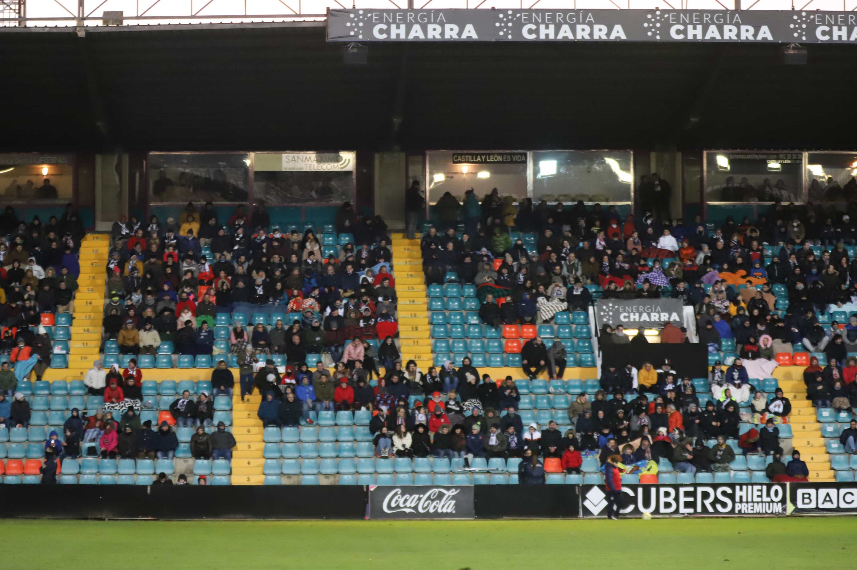 Fotos: El Salamanca CF UDS cae ante el Amorebieta (0-3)