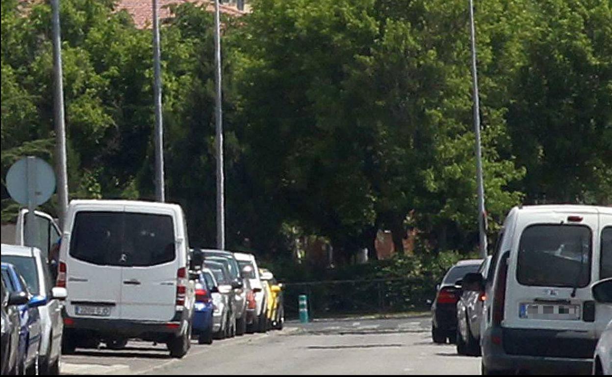 Cruce donde ha ocurrido el accidente desde la calle Guadarrama. 